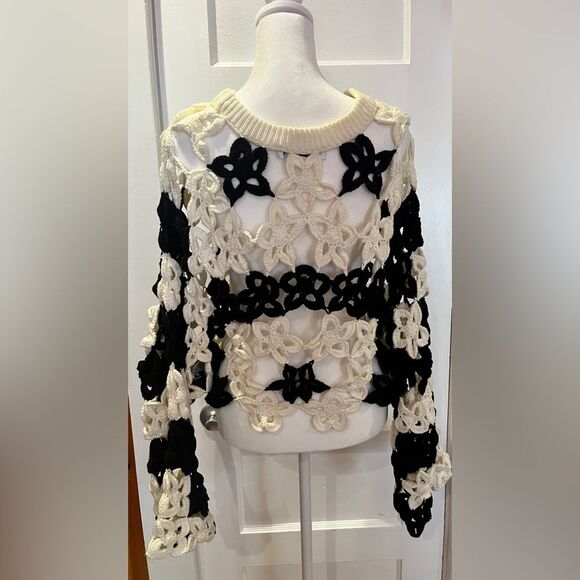 Zara Limited Edition Black White Women's Floral Crochet Sweater Boho Festival - Picture 6 of 16